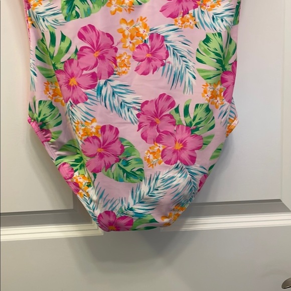 Art Class Pink and Green One Piece Swimwear EC XL 14 - Picture 6 of 15